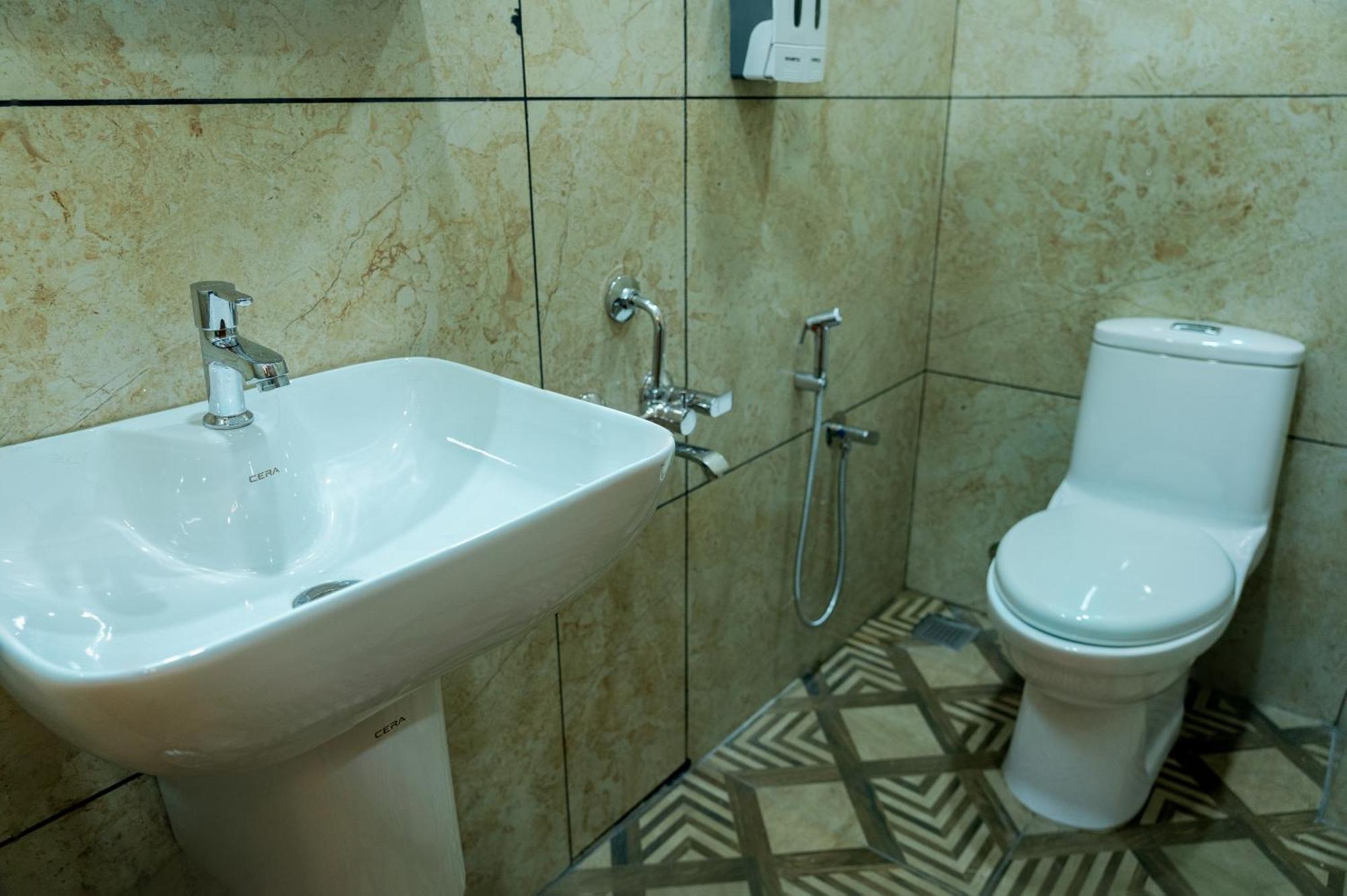 Fly View Airport Residency Hotel Nedumbassery Luaran gambar